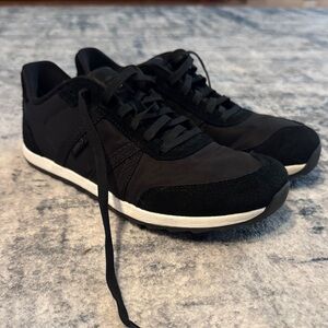 Women's Black Athletic Shoes